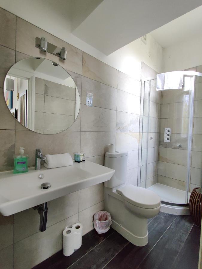 Blue Bells Hotel Лондон Экстерьер фото