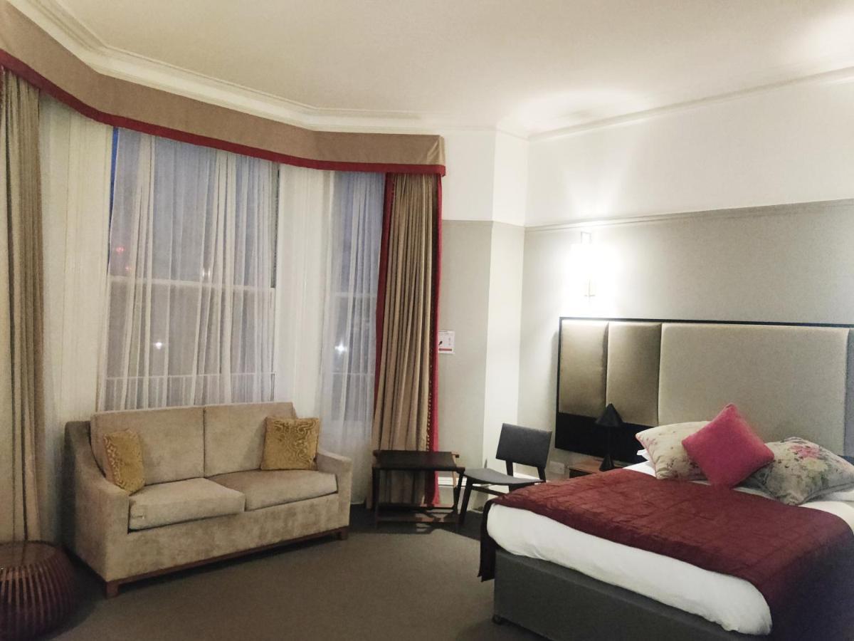 Blue Bells Hotel Лондон Экстерьер фото