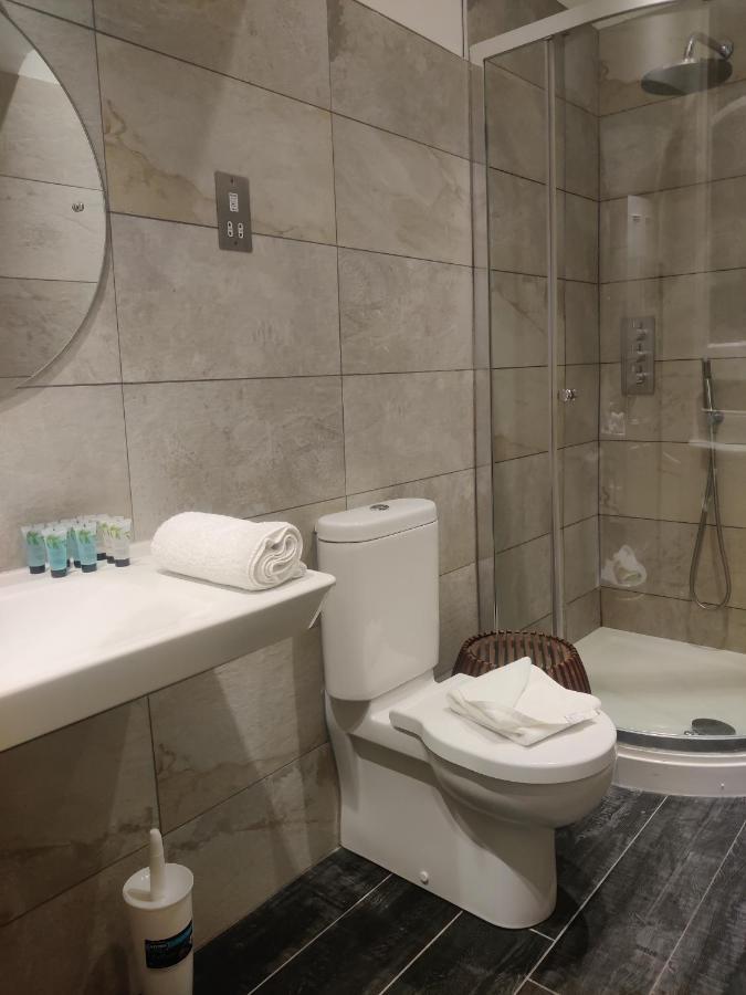 Blue Bells Hotel Лондон Экстерьер фото